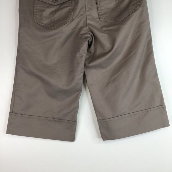 Ann Taylor Signature Fit Lower on Waist Cuffed Bermuda Shorts Size 0 - Picture 8 of 10